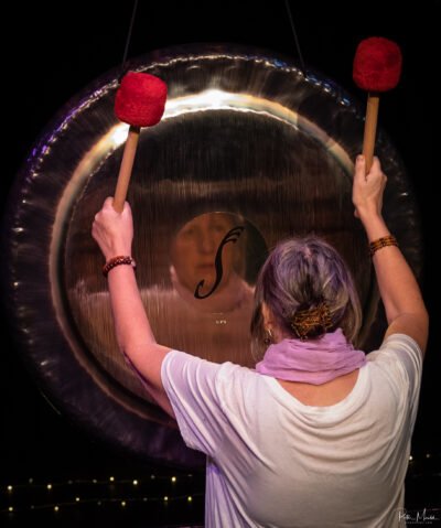 gong bath helen